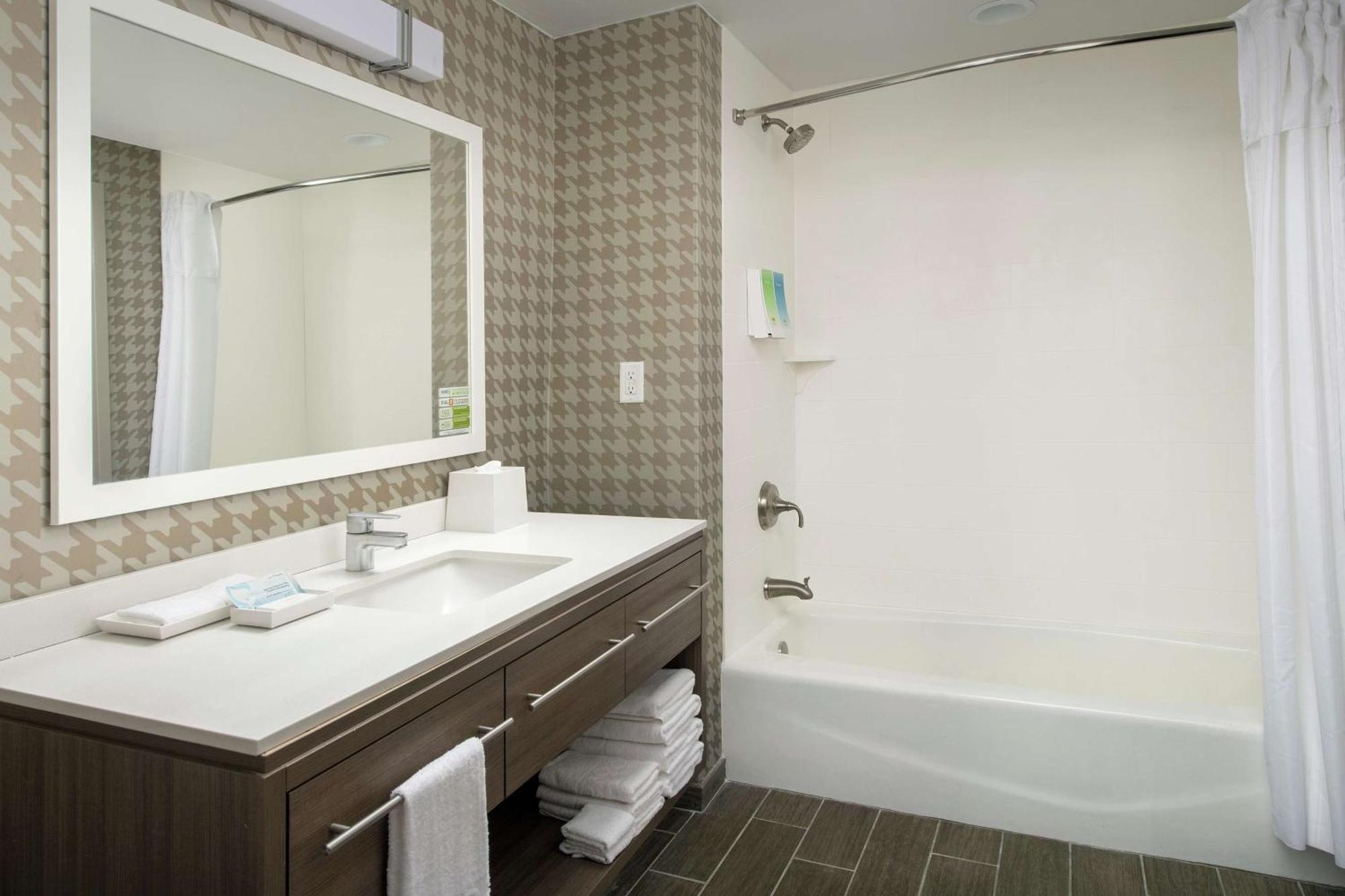 Home2 Suites By Hilton Lakeland South Polk Parkway Exterior photo